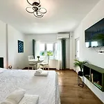 Park View Апартаменты *